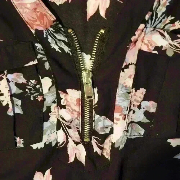 Rue21 Blouse - Picture 2 of 6